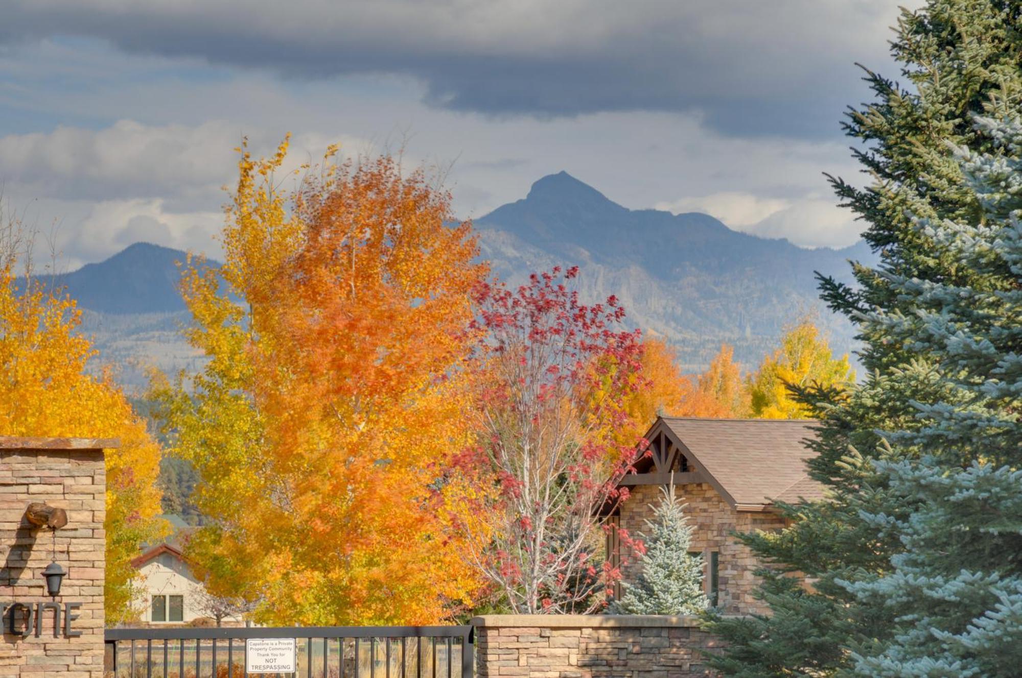 Rustic Village Lake Cabin Escape With Deck And Grill! Pagosa Springs Exterior photo